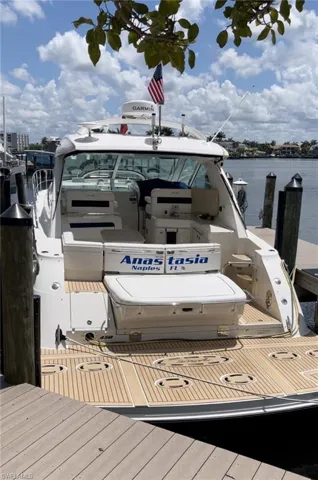 Dock area featuring the yacht that was kept in the slip