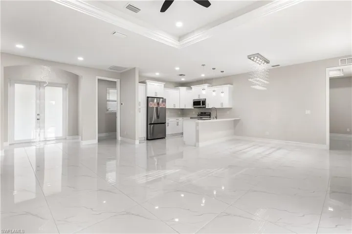 2904  33rd W ST, Lehigh Acres, FL 33971