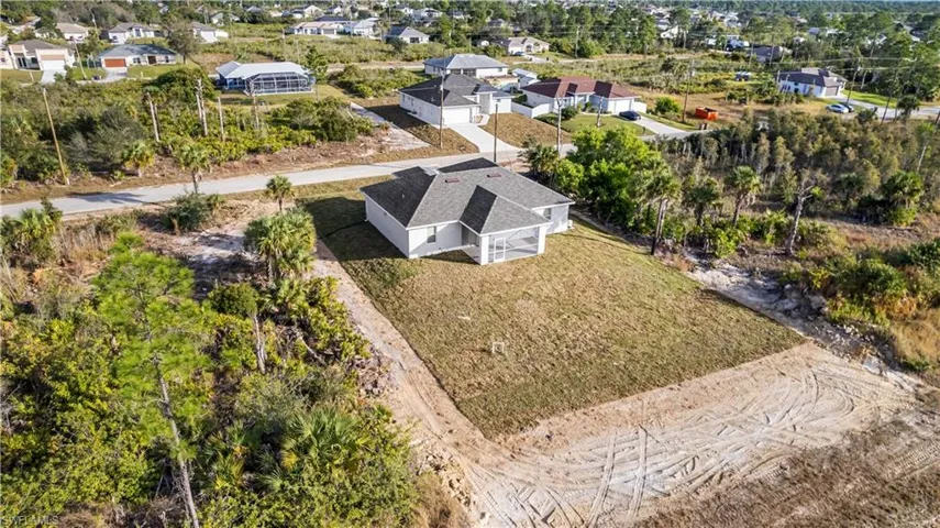 2904  33rd W ST, Lehigh Acres, FL 33971