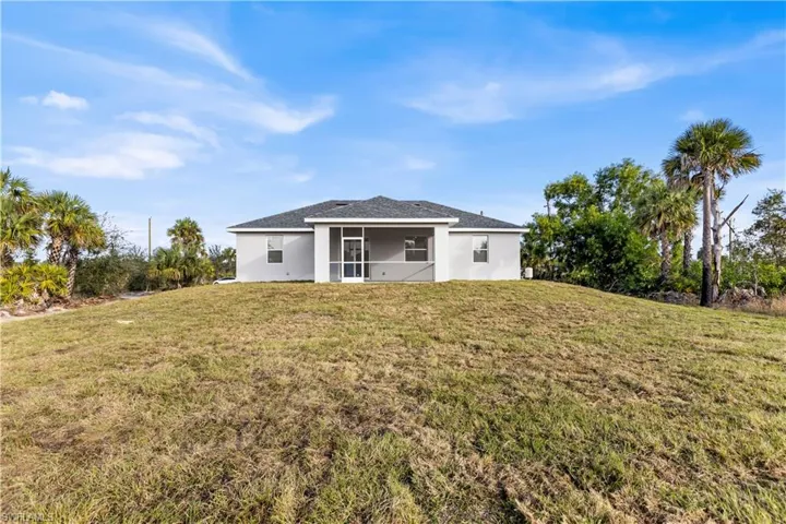 2904  33rd W ST, Lehigh Acres, FL 33971
