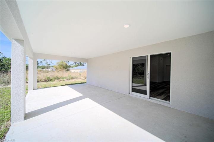 133  Sanborn  DR, LEHIGH ACRES, FL 33972