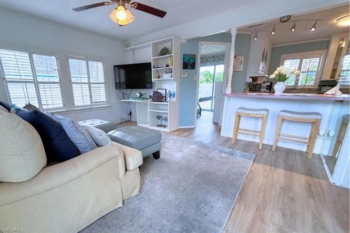 NEW FLOORS!!