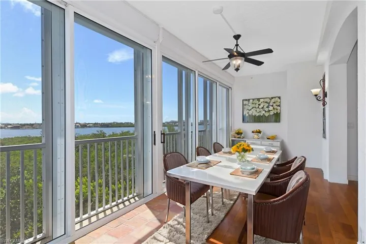 Dining area adjacent to kitchen