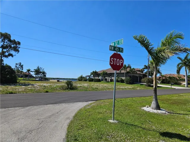 4421 Nw 32nd Ter, Cape Coral Fl 33993