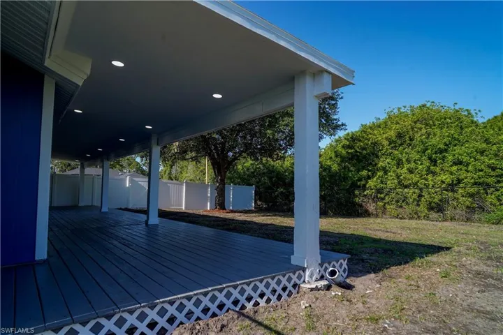2801 Flora Ave N, Lehigh Acres, Florida 33971