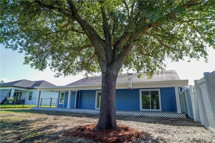 2801 Flora Ave N, Lehigh Acres, Florida 33971