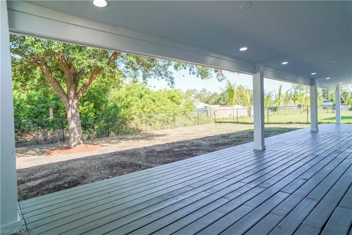 2801 Flora Ave N, Lehigh Acres, Florida 33971