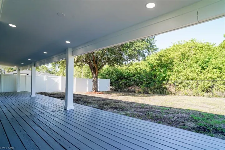 2801 Flora Ave N, Lehigh Acres, Florida 33971