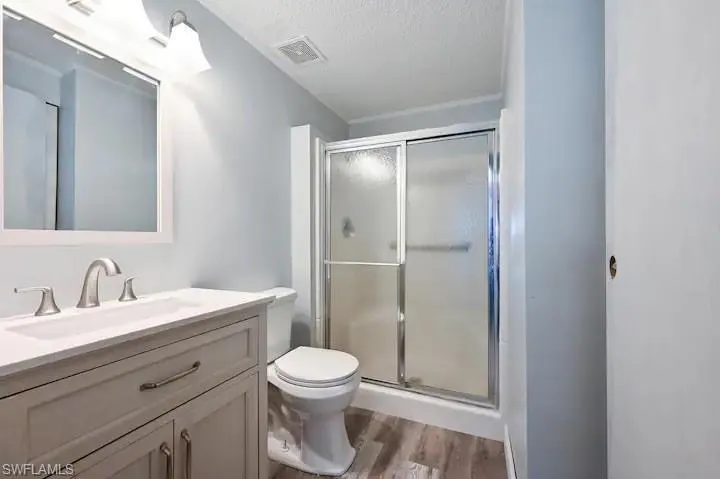 2521  Estey  AVE, Naples, FL 34104