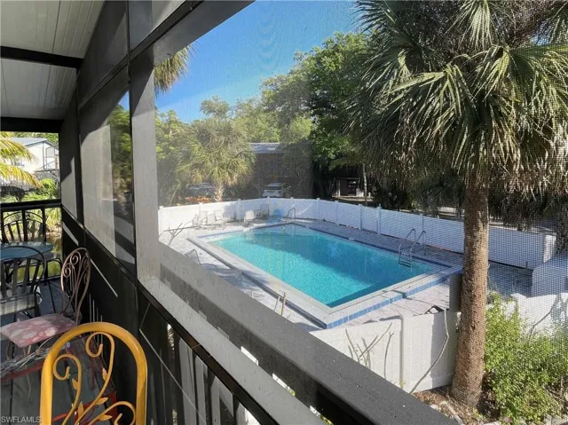 2521  Estey  AVE, Naples, FL 34104