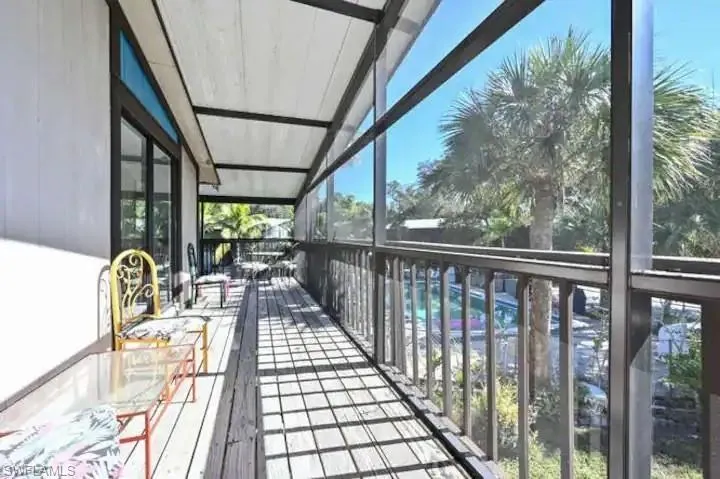 2521  Estey  AVE, Naples, FL 34104