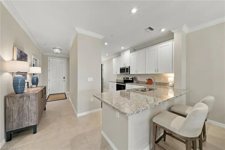 9402 Pocida Ct 104, Naples, Florida 34119