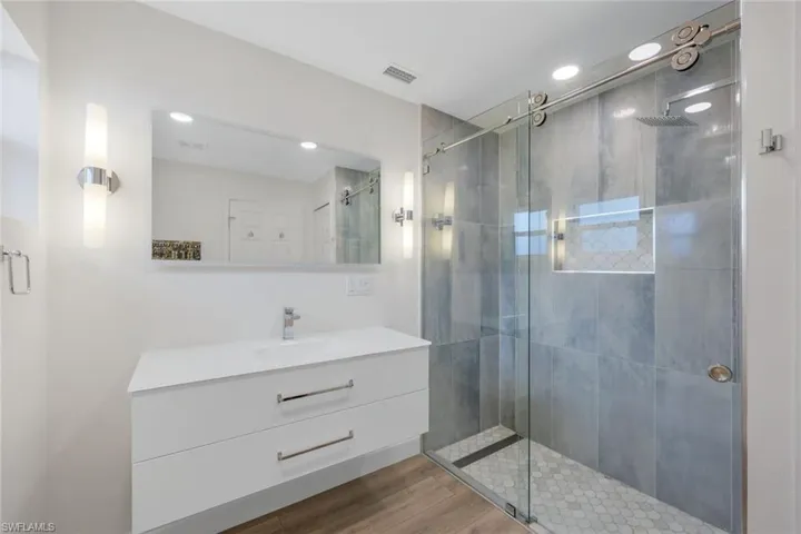 27031  Jackson  AVE, Bonita Springs, FL 34135