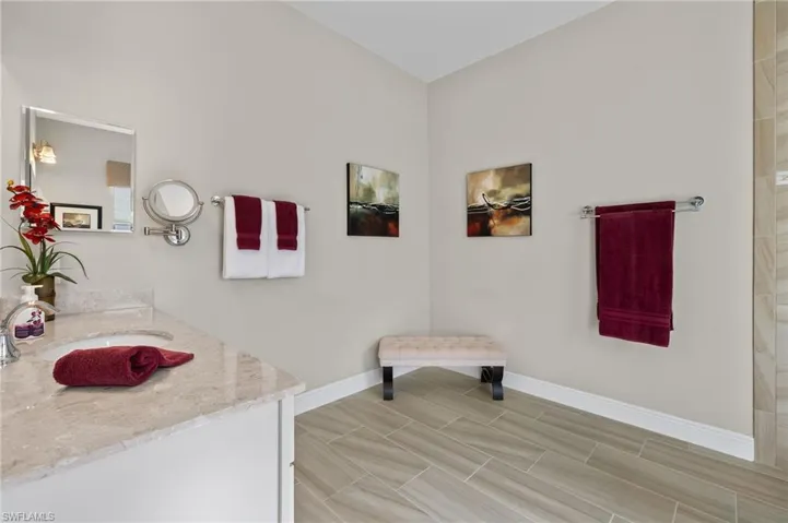 11907  White Stone  DR, Fort Myers, FL 33913