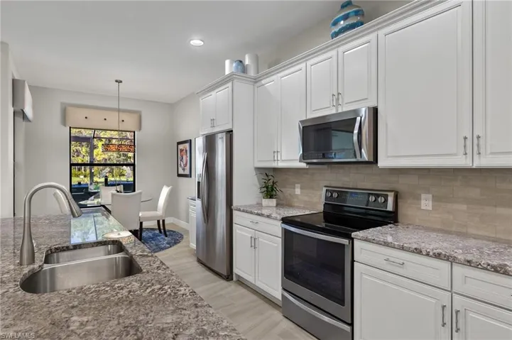 11907  White Stone  DR, Fort Myers, FL 33913
