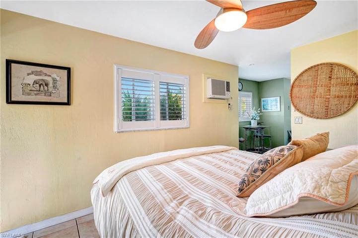 8127 Country RD # 106, FORT MYERS FL 33919