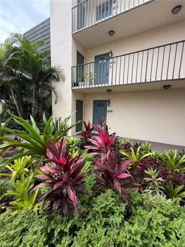1730 Bald Eagle Dr A, Naples, Florida 34105
