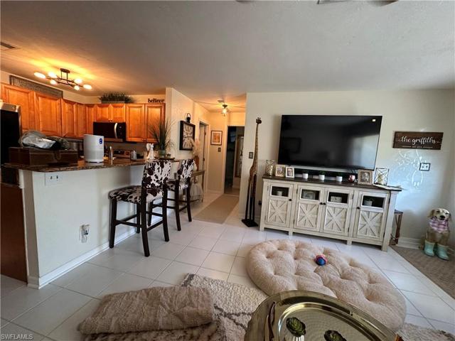 20800  Pine Tree  LN, Estero, FL 33928