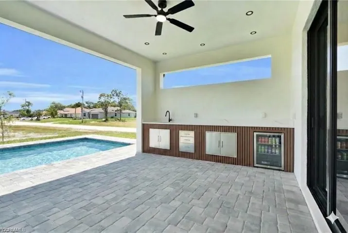 3916 Ne 17th Ave, Cape Coral, Florida 33909
