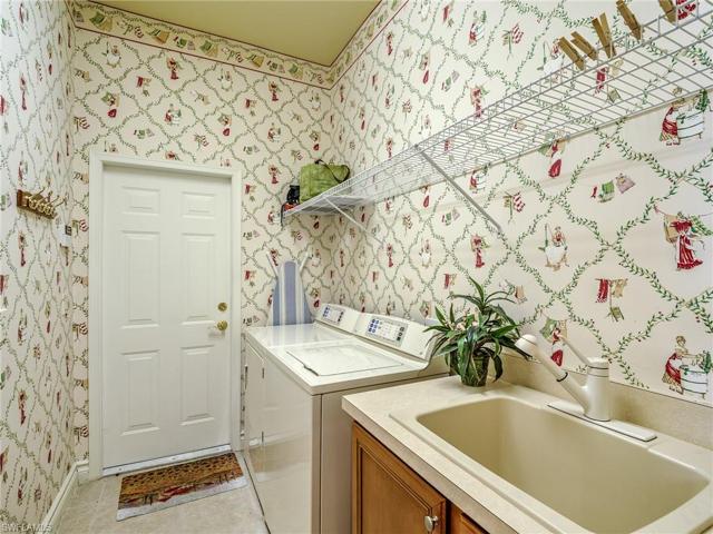 3380  Shady  BEND, Fort Myers, FL 33905
