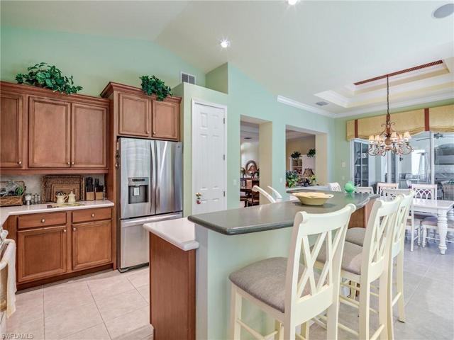 3380  Shady  BEND, Fort Myers, FL 33905
