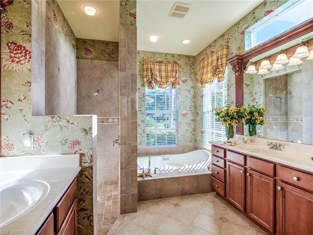3380  Shady  BEND, Fort Myers, FL 33905