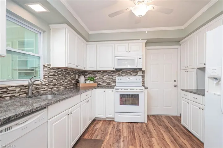 Granite and tile backsplash
