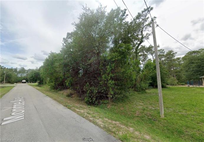 7 Monroe AVE, LEHIGH ACRES FL 33936