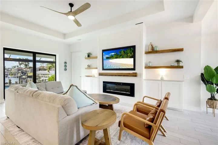 5244 Agualinda Blvd, Cape Coral, Florida 33914