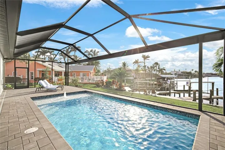 5244 Agualinda Blvd, Cape Coral, Florida 33914