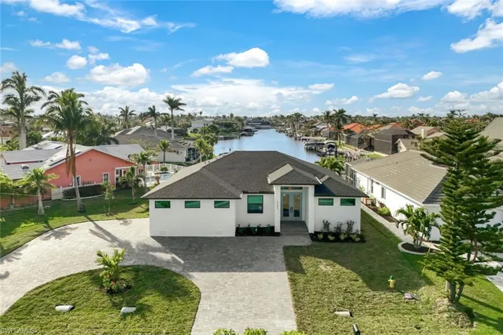 5244 Agualinda Blvd, Cape Coral, Florida 33914
