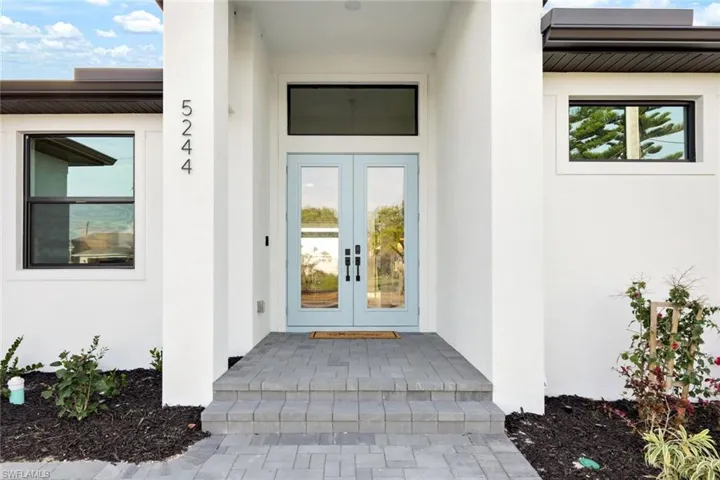 5244 Agualinda Blvd, Cape Coral, Florida 33914