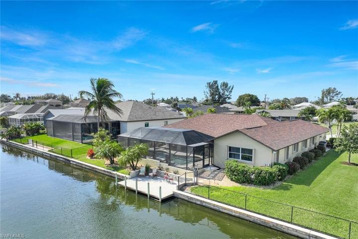 1401 SW 4th PL, CAPE CORAL FL 33991