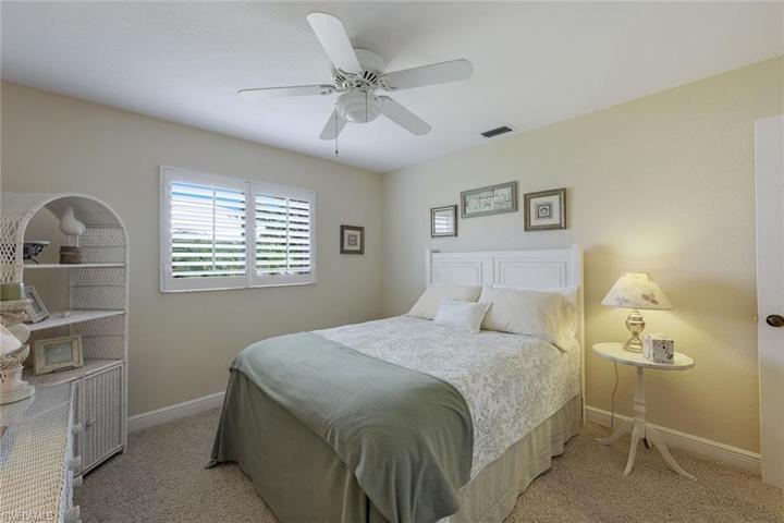 1401 SW 4th PL, CAPE CORAL FL 33991