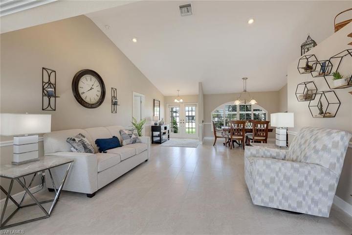 1401 SW 4th PL, CAPE CORAL FL 33991