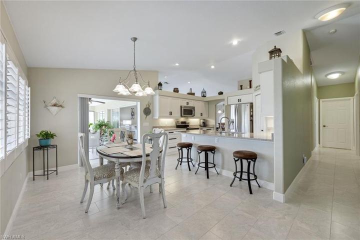 1401 SW 4th PL, CAPE CORAL FL 33991