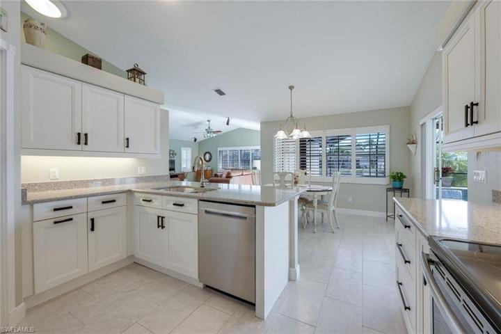 1401 SW 4th PL, CAPE CORAL FL 33991