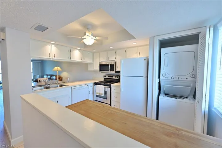 4835 Bonita Beach Rd 102, Bonita Springs, Florida 34134