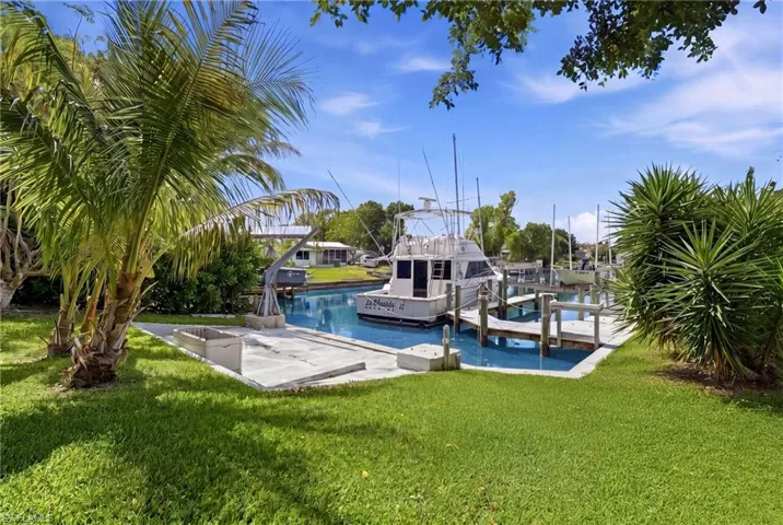 5229 Pelican Blvd, Cape Coral, Florida 33914