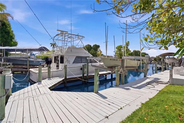 5229 Pelican Blvd, Cape Coral, Florida 33914