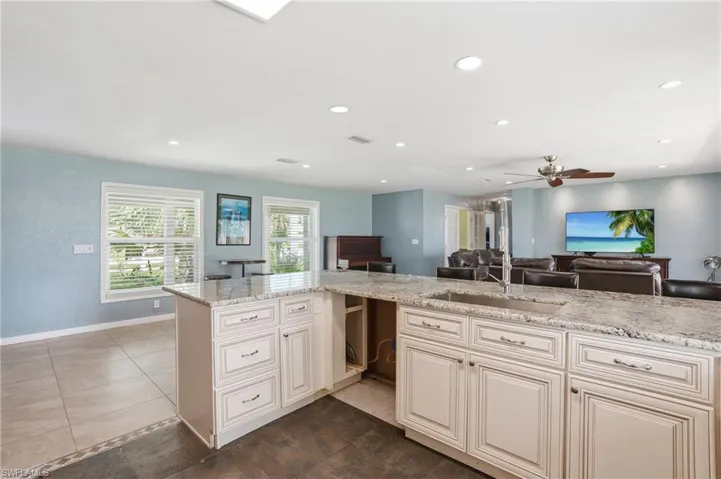 5229 Pelican Blvd, Cape Coral, Florida 33914