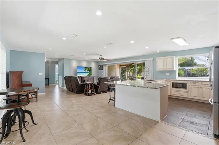 5229 Pelican Blvd, Cape Coral, Florida 33914