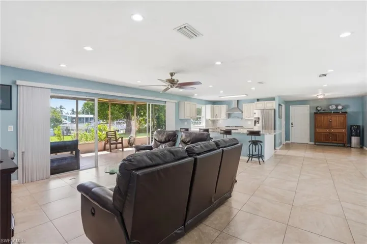 5229 Pelican Blvd, Cape Coral, Florida 33914
