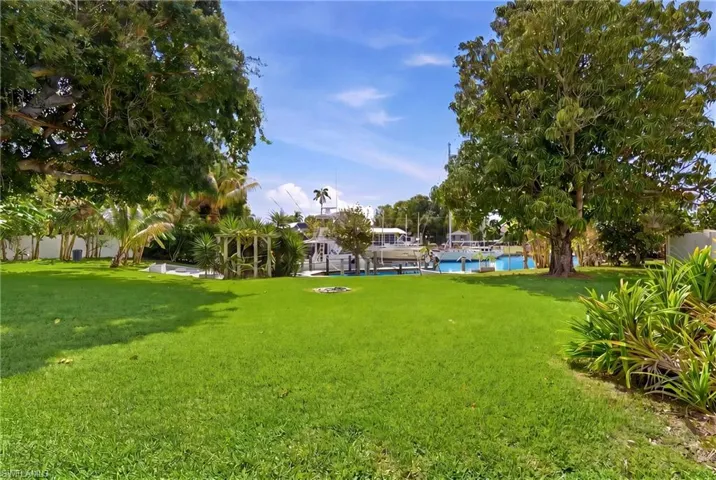 5229 Pelican Blvd, Cape Coral, Florida 33914