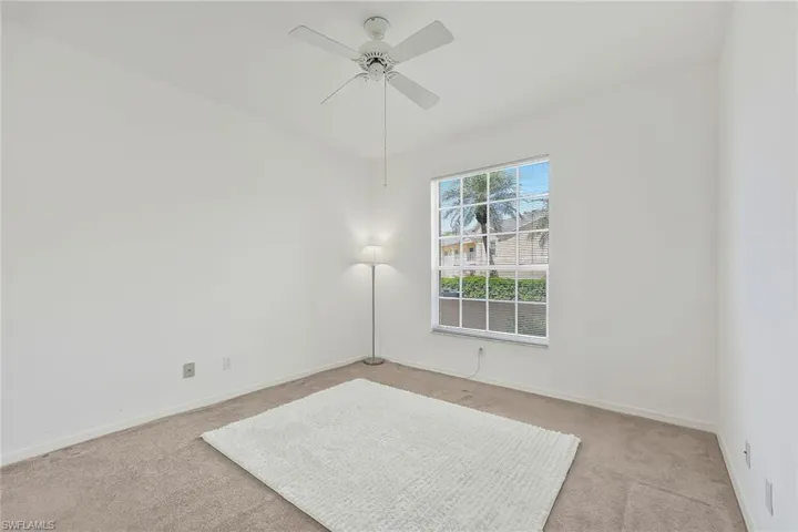 760  Wiggins Lake  DR, Naples, FL 34110