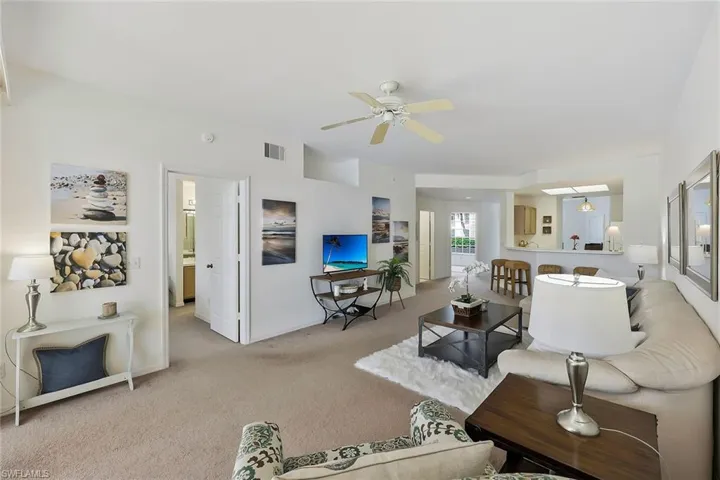 760  Wiggins Lake  DR, Naples, FL 34110