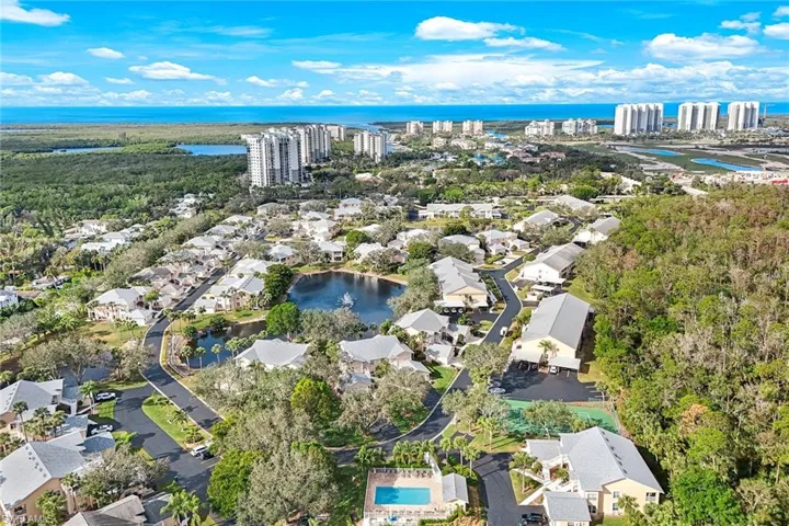 760  Wiggins Lake  DR, Naples, FL 34110
