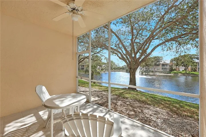 760  Wiggins Lake  DR, Naples, FL 34110