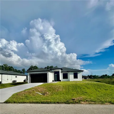 2803  25th W ST, Lehigh Acres, FL 33971