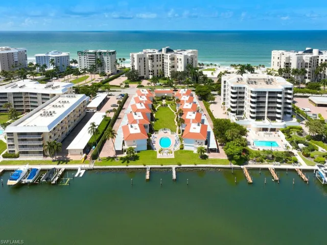 3070 Gulf Shore Blvd N 209, Naples, Florida 34103